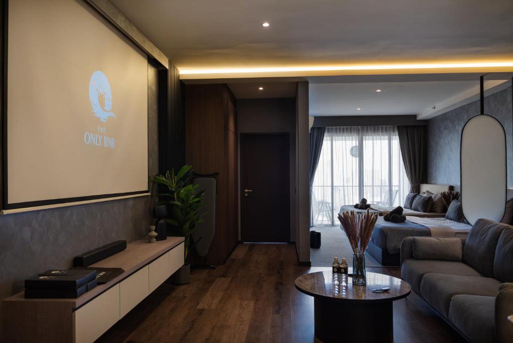 Premium Seaview Luxury Suite Twin Bed by The Only Bnb (Tanjong Tokong) 