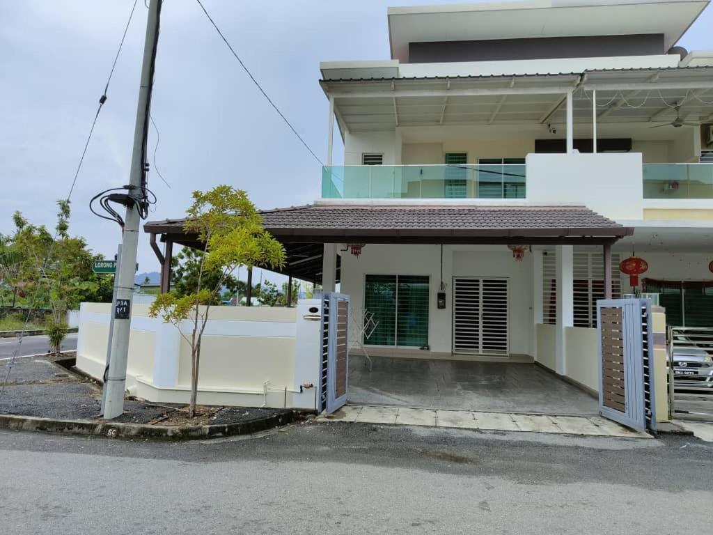 Prestij 3 Homestay (Balik Pulau) 